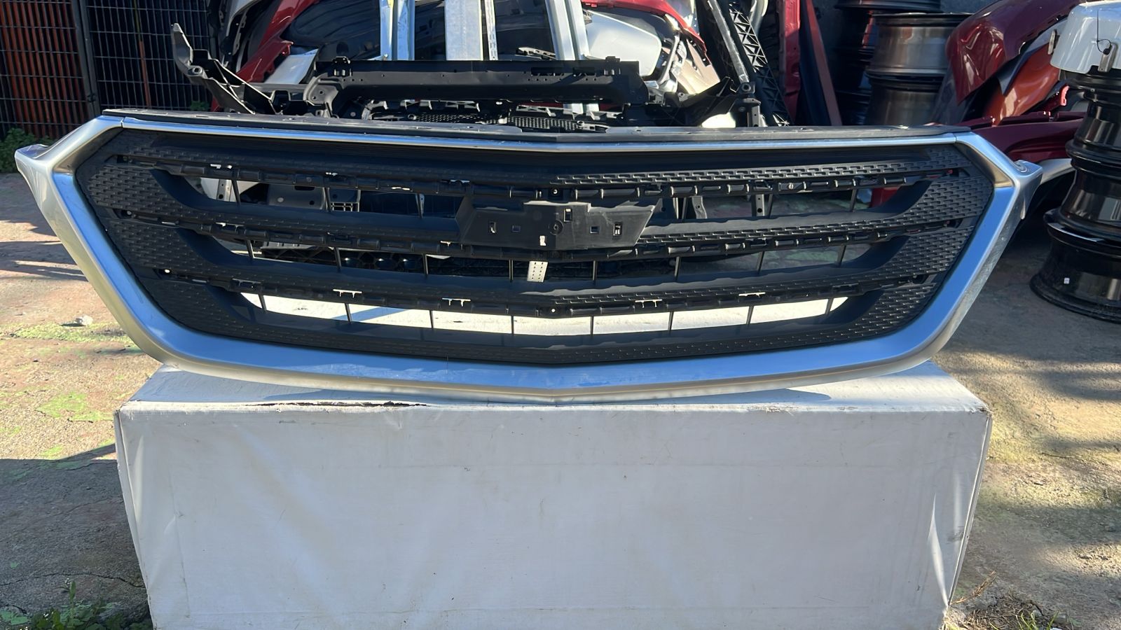 MASCARA CHEVROLET CAPTIVA (19-24)