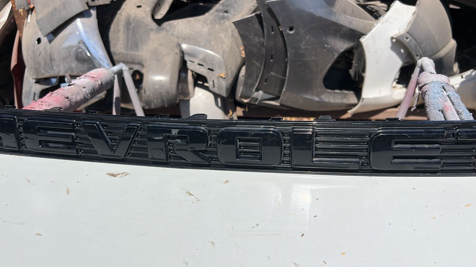 MASCARA CHEVROLET COLORADO (21-23) - Imagen 3