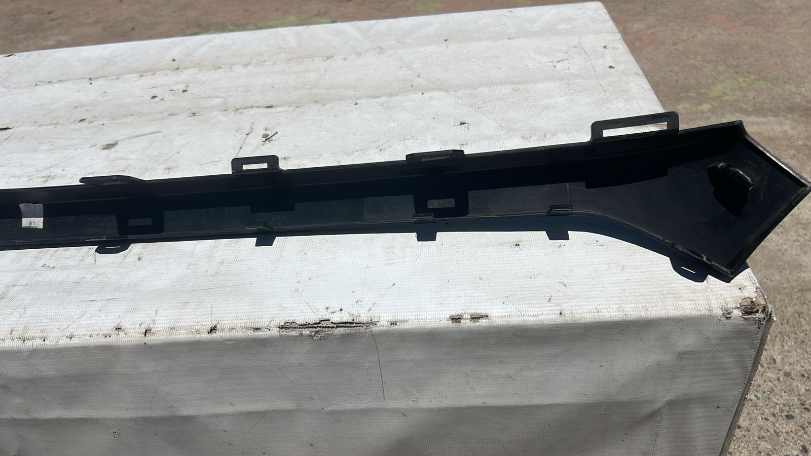 MASCARA CHEVROLET COLORADO (21-23) - Imagen 6