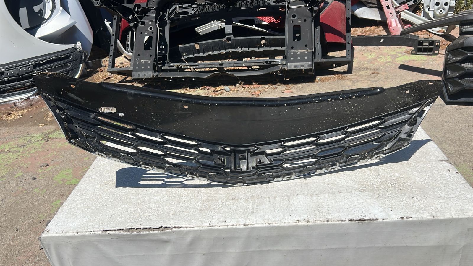 MASCARA CHEVROLET CRUZE (17-19) - Imagen 4