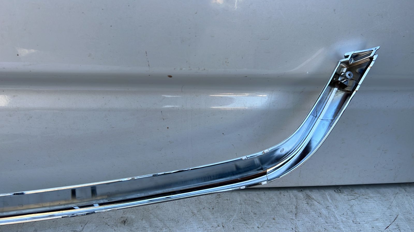 MOLDURA MASCARA CHEVROLET GROOVE (21-23) - Imagen 7