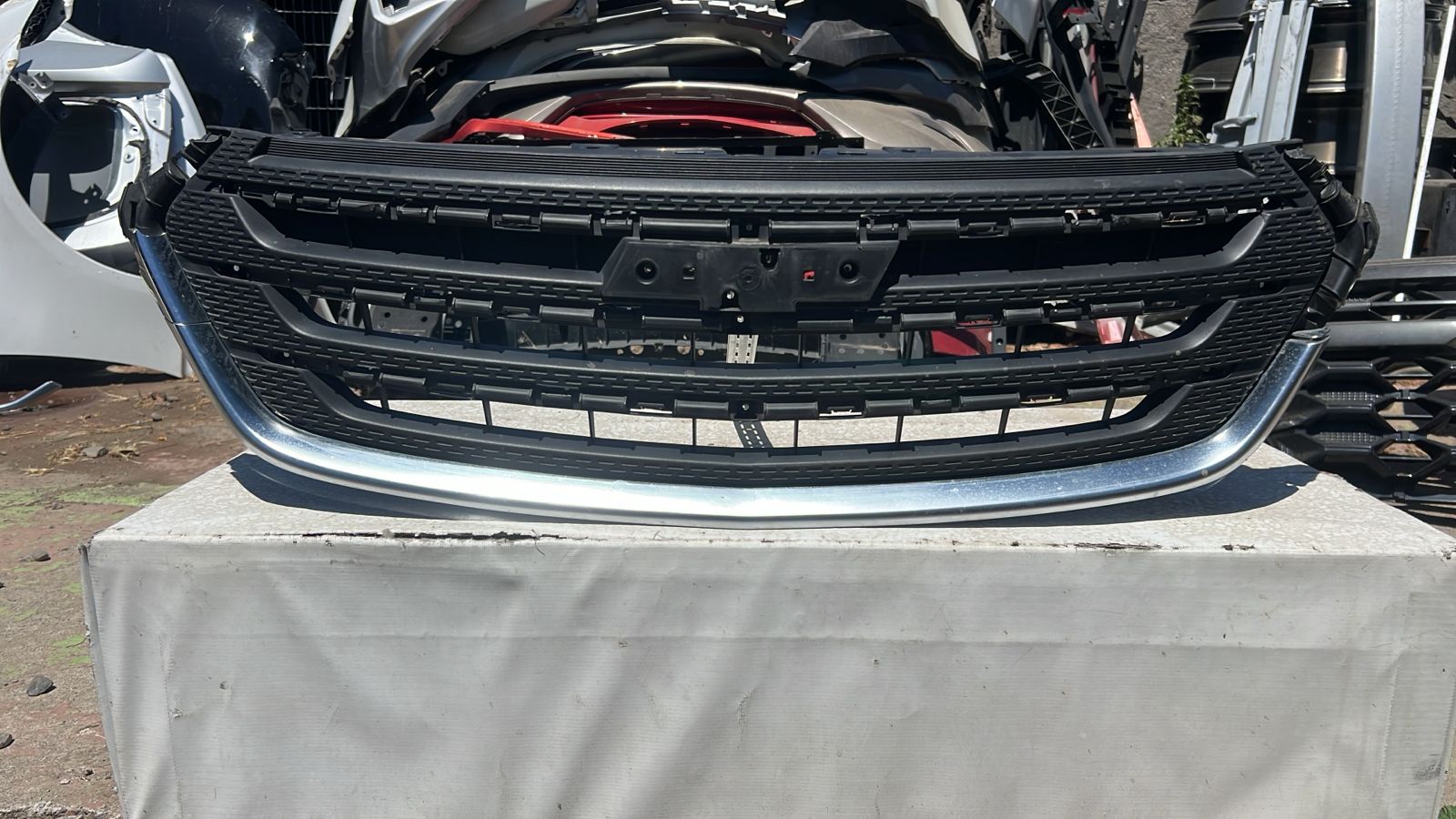 MASCARA CHEVROLET GROOVE (21-23) - Imagen 2