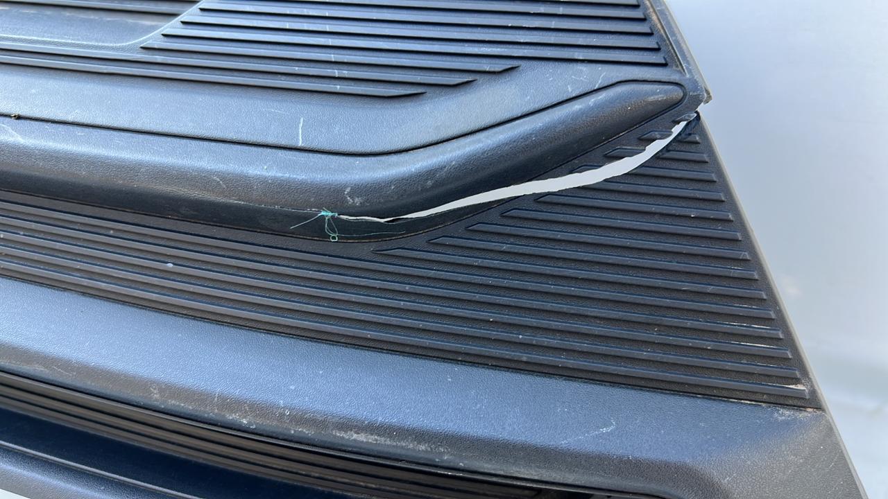 MASCARA CHEVROLET N400 (20-23) - Imagen 2