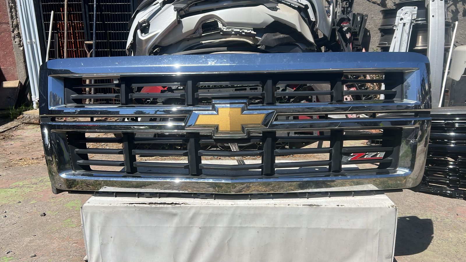 MASCARA CHEVROLET SILVERADO (14-16) - Imagen 2