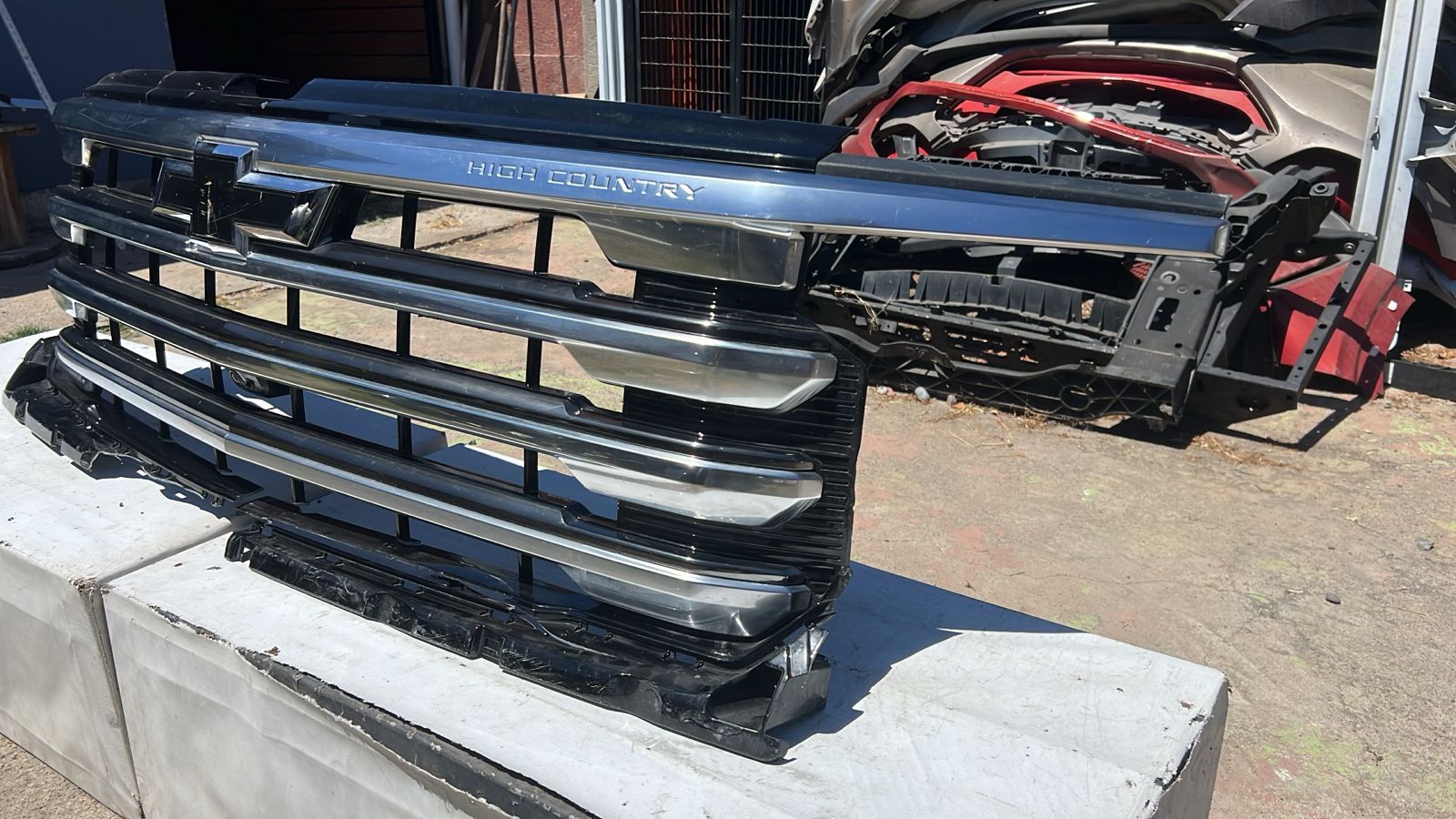 MASCARA CHEVROLET SILVERADO (23-24) - Imagen 3