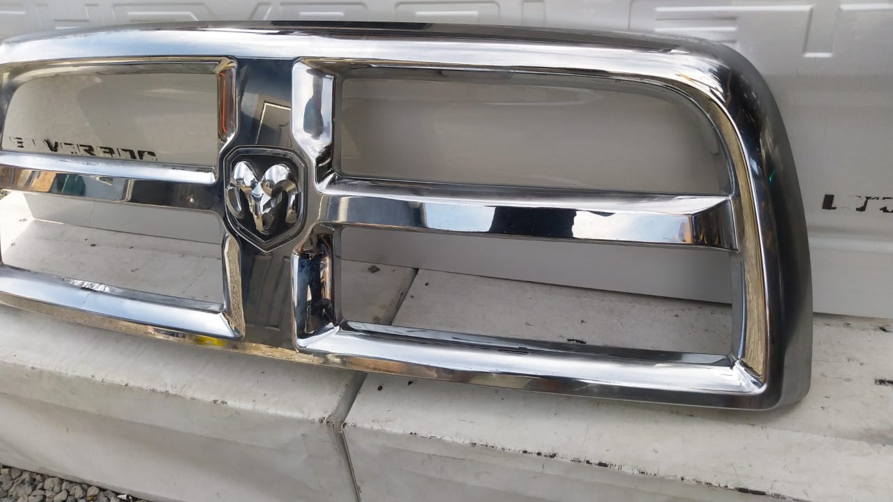 MASCARA DODGE RAM-2500 (13-16) - Imagen 3