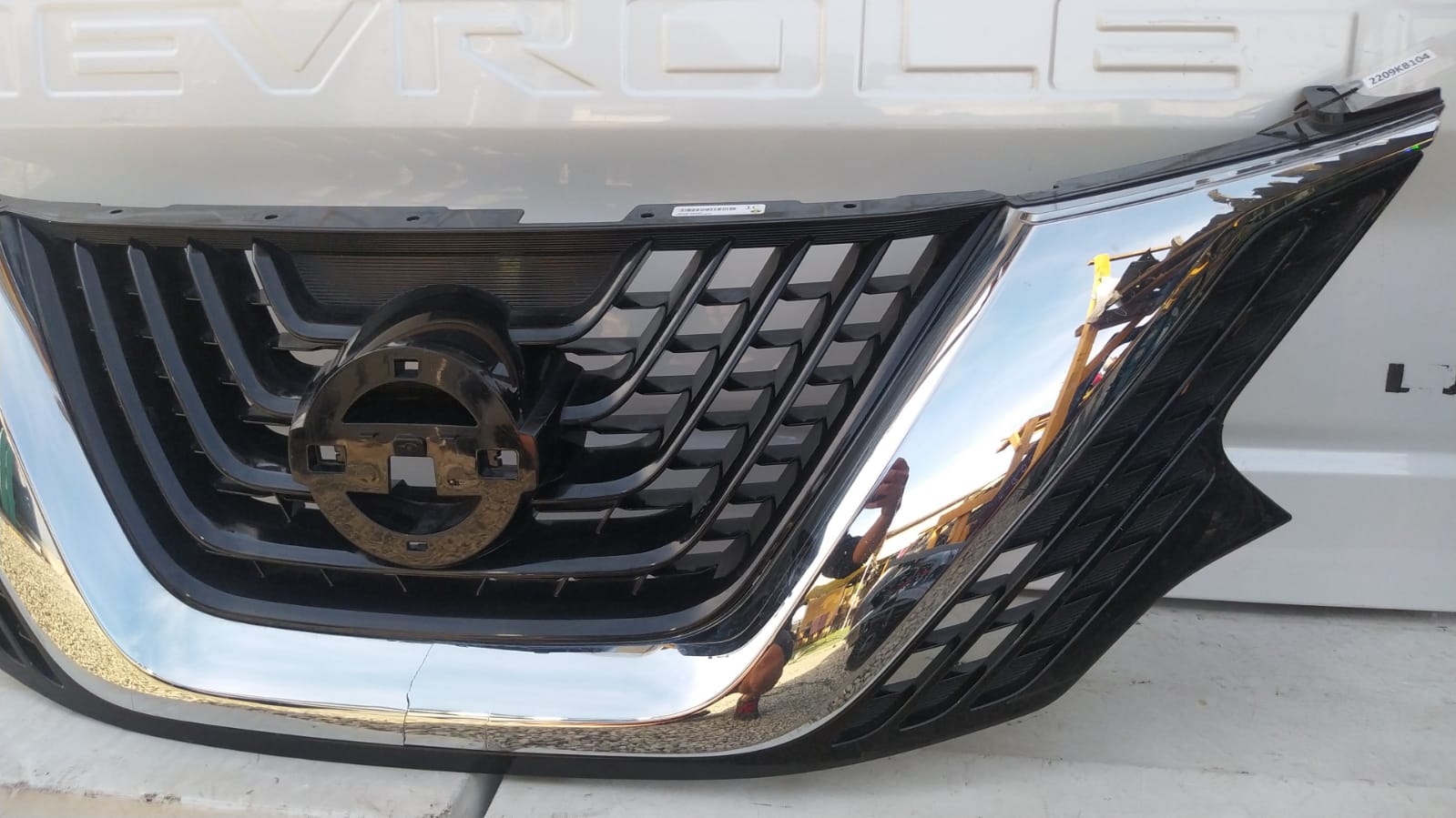 MASCARA NISSAN MURANO (16-20) - Imagen 3