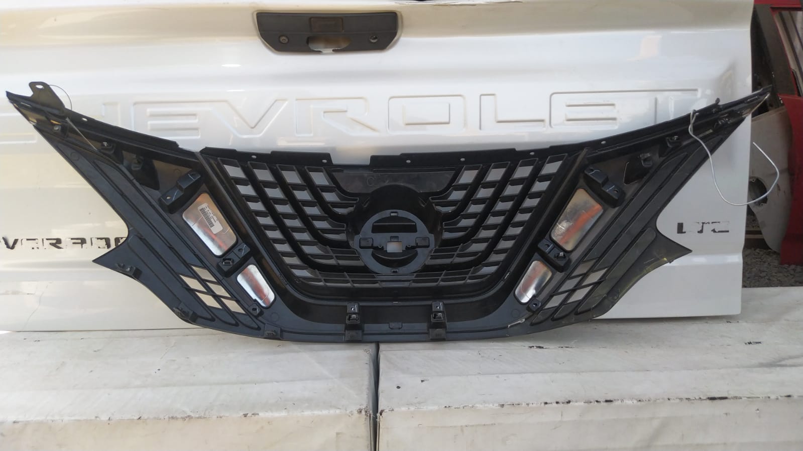 MASCARA NISSAN MURANO (16-20) - Imagen 4