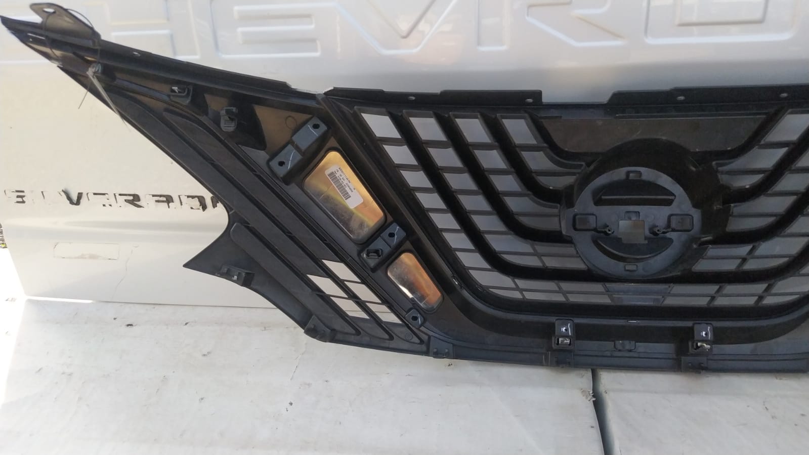 MASCARA NISSAN MURANO (16-20) - Imagen 5