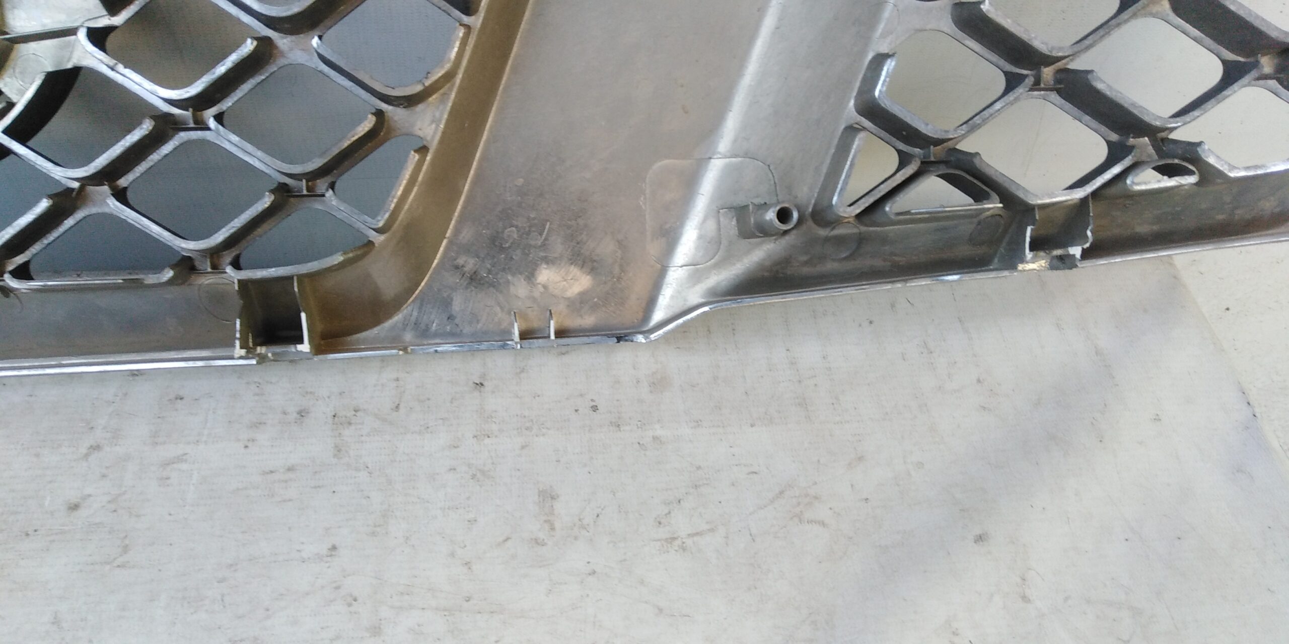 (ALTERNATIVA)MASCARA NISSAN NP300 (15-18) - Imagen 4