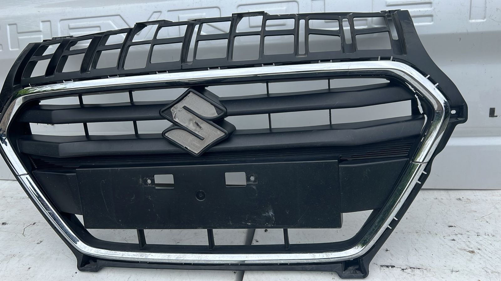 MASCARA SUZUKI DZIRE (22-24) - Imagen 3