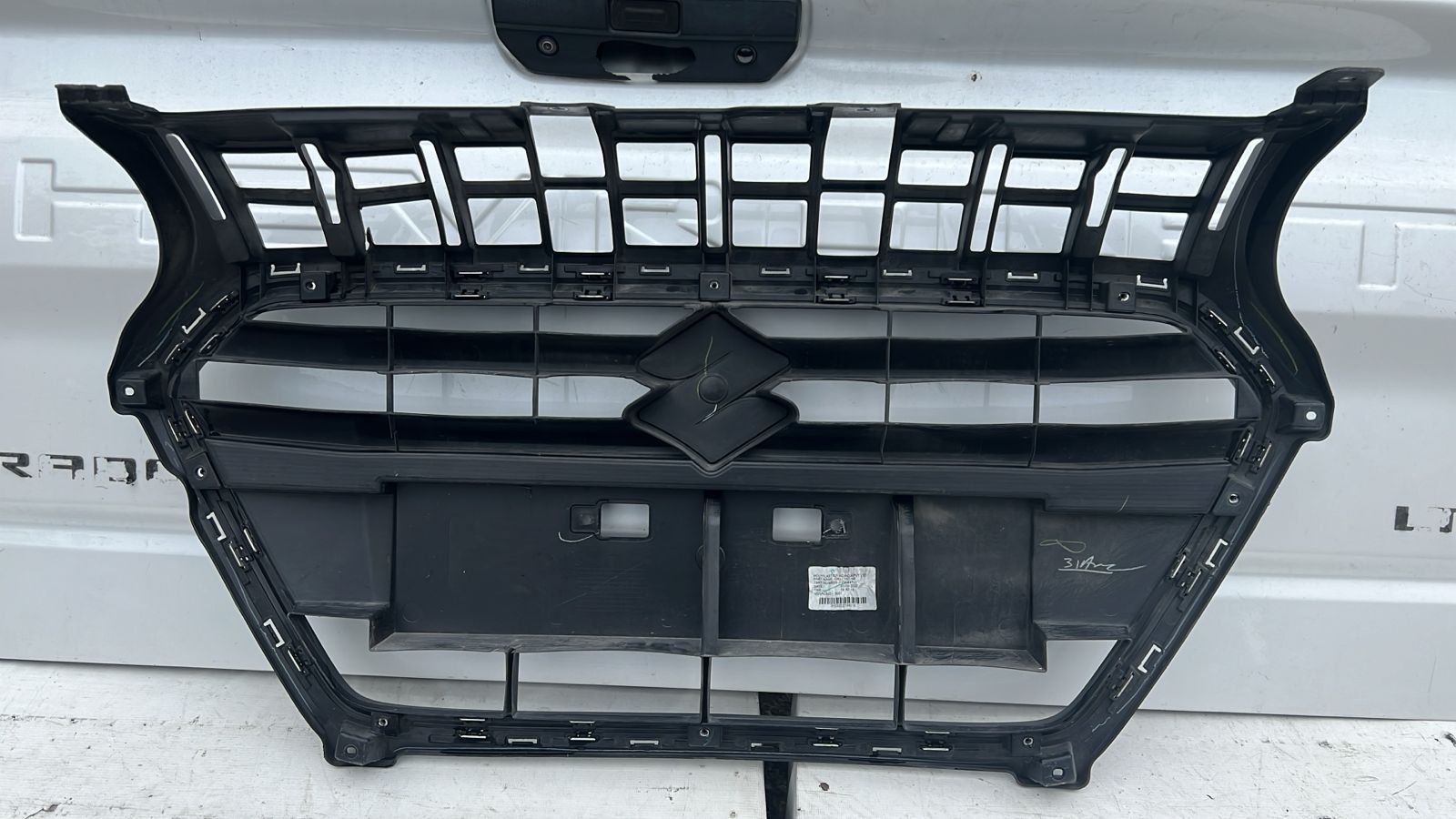 MASCARA SUZUKI DZIRE (22-24) - Imagen 4