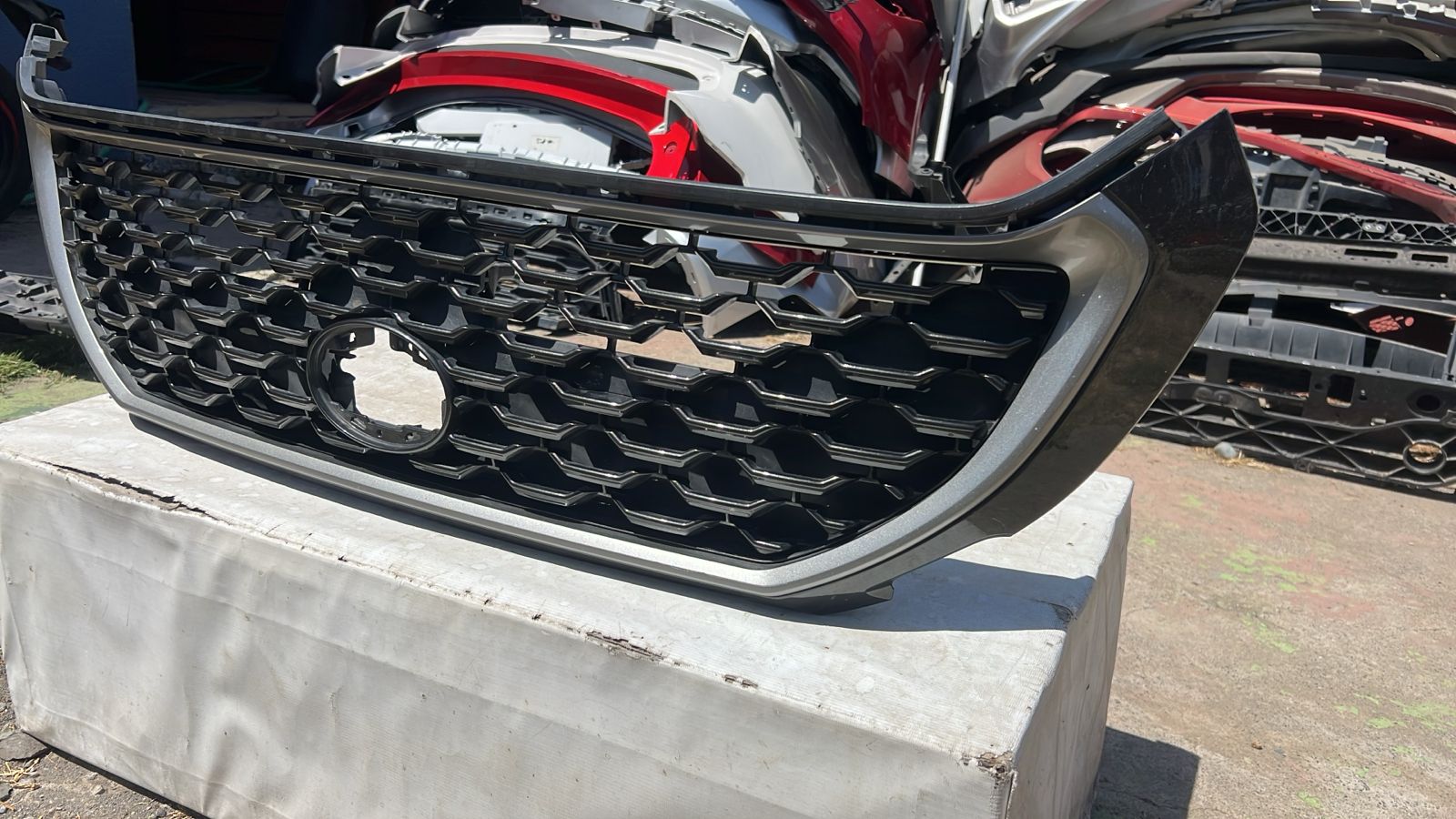 MASCARA TOYOTA COROLLA CROSS (22-23) - Imagen 4