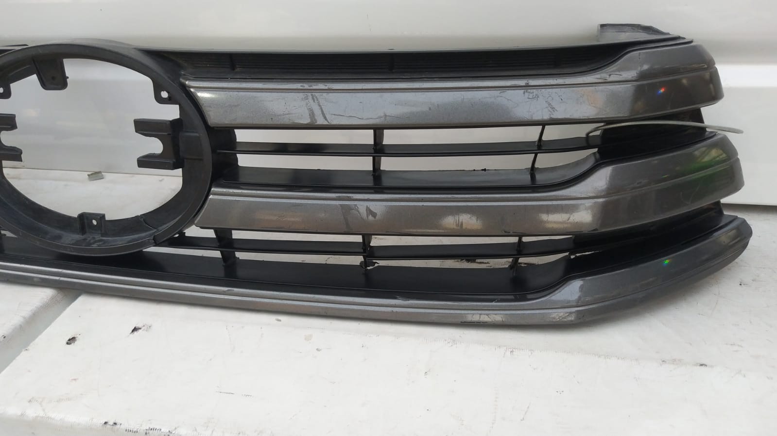 MASCARA TOYOTA HILUX (20-22) - Imagen 3