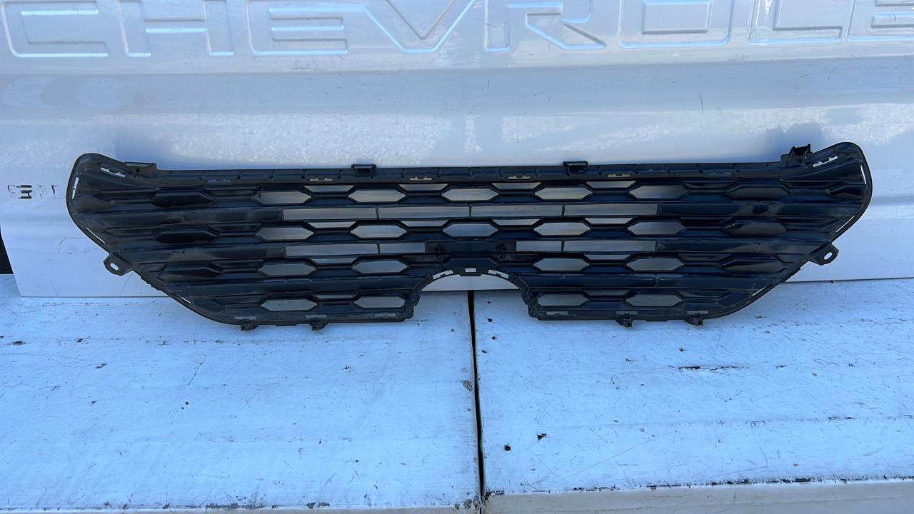 MASCARA TOYOTA RAV4 (19-22) - Imagen 4