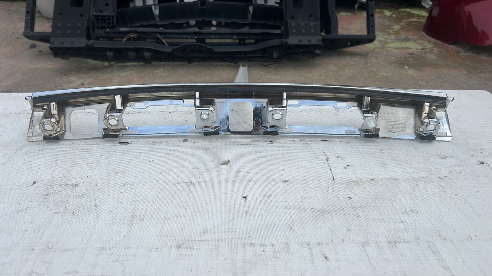 BISEL MALETA TOYOTA COROLLA (20-23) - Imagen 4