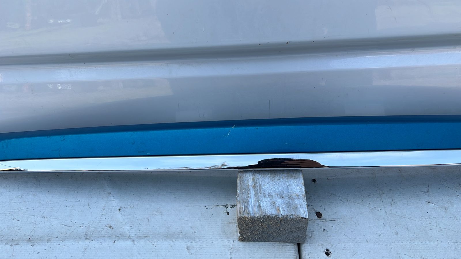 MOLDURA MALETA CHEVROLET SPARK SEDAN (18-21) - Imagen 3