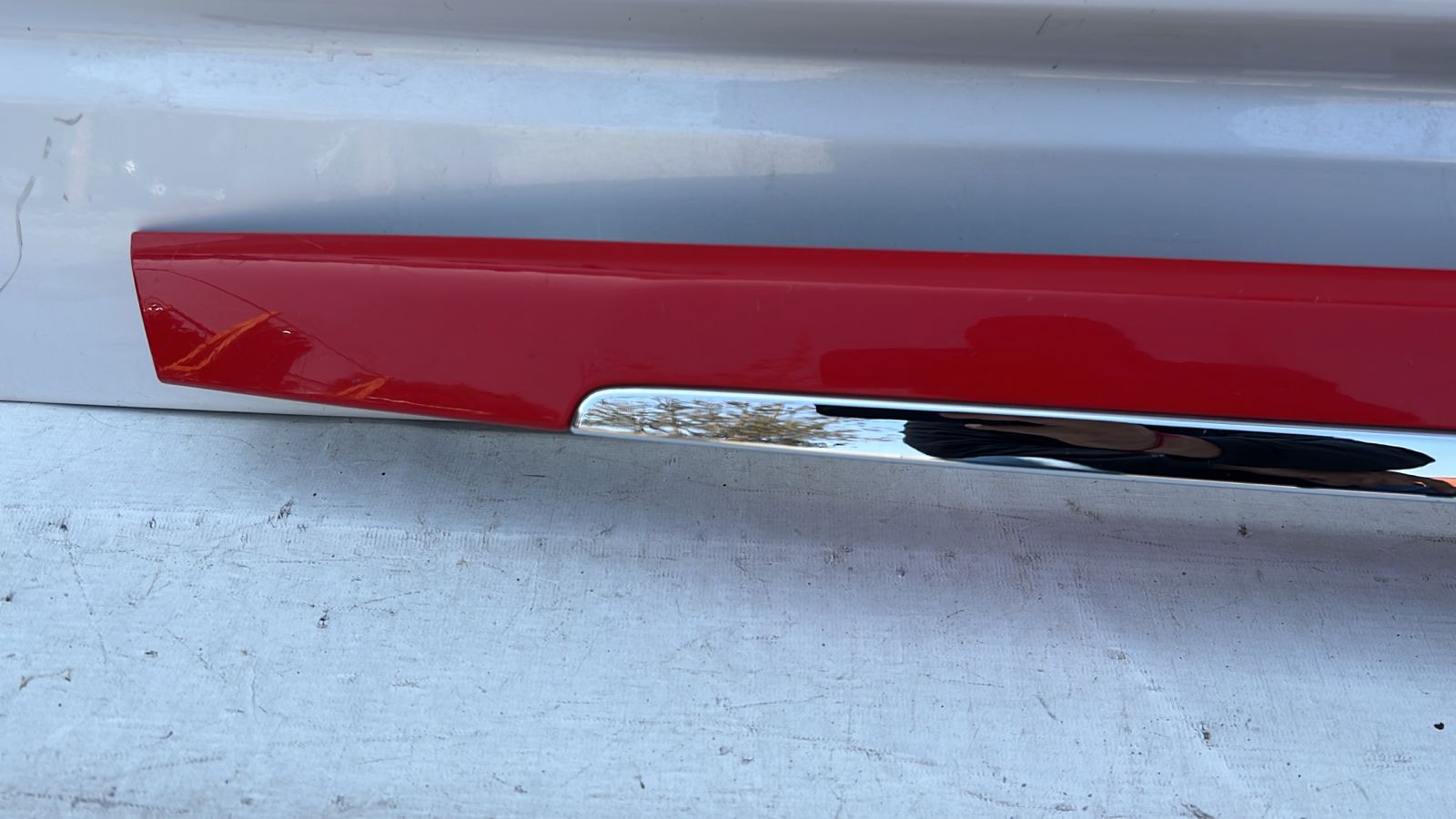 MOLDURA MALETA CHEVROLET SPARK SEDAN (18-21) - Imagen 2