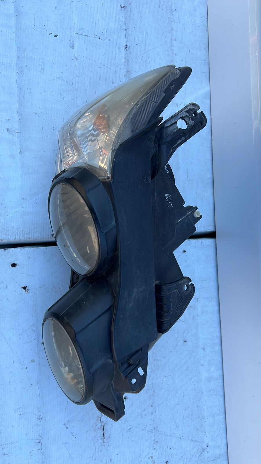 OPTICO DERECHO CHEVROLET SONIC (12-14) - Imagen 2