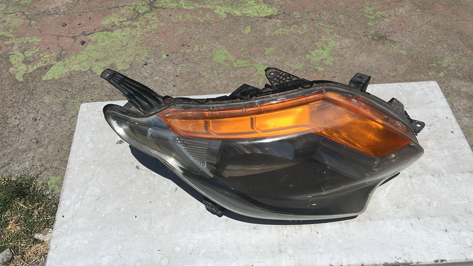 OPTICO DERECHO MITSUBISHI L200 (16-18) - Imagen 2