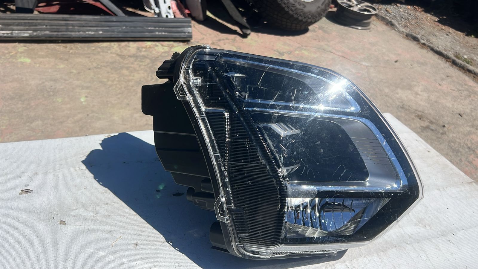 OPTICO DERECHO OMODA C5 (24-25) - Imagen 2