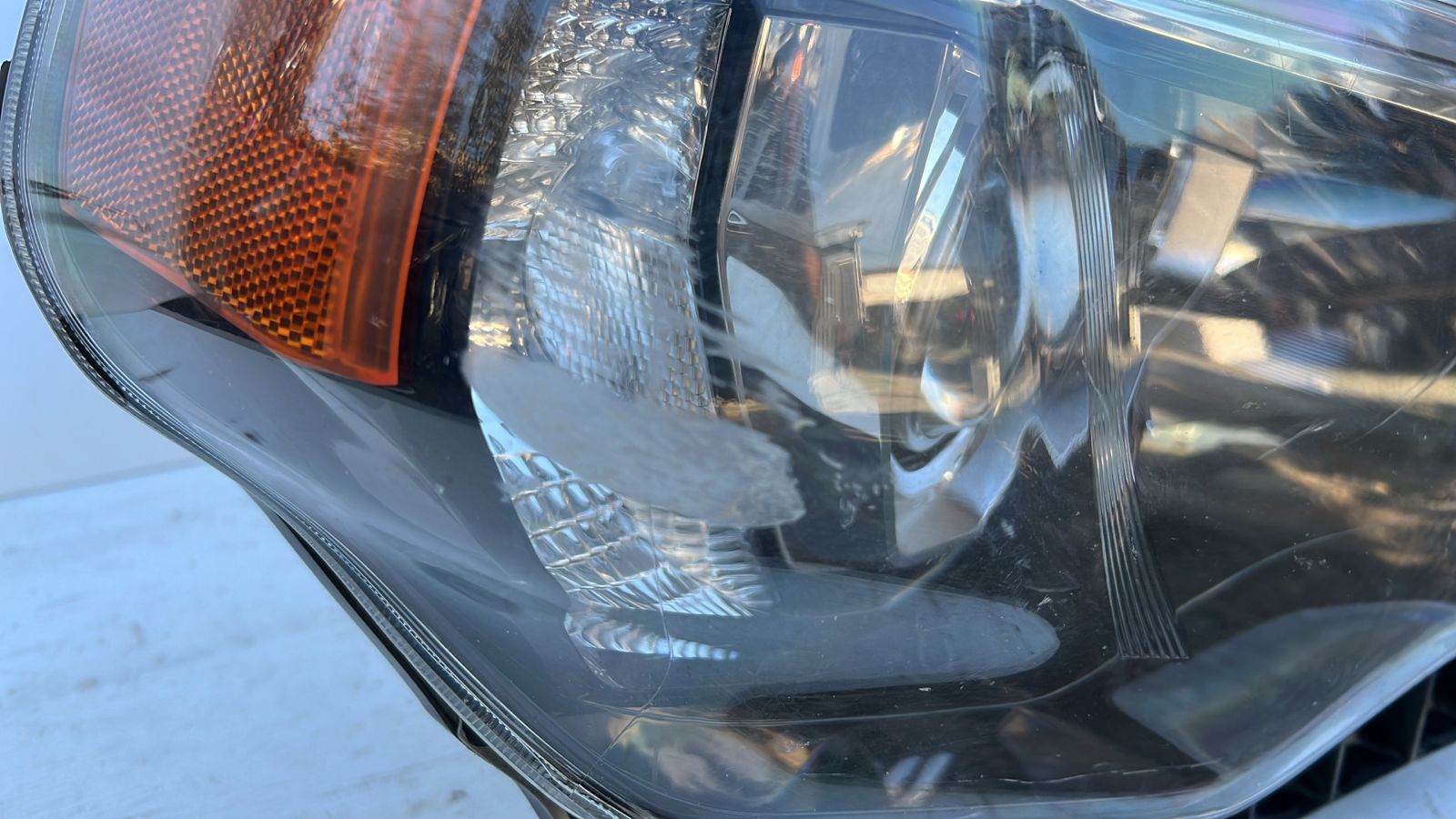 OPTICO DERECHO TOYOTA 4RUNNER (14-17) - Imagen 2