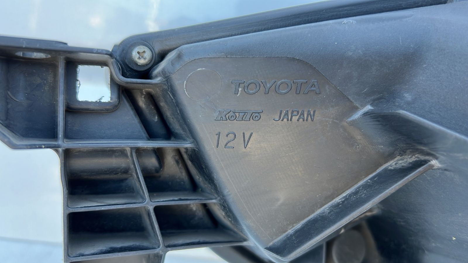 OPTICO DERECHO TOYOTA 4RUNNER (14-17) - Imagen 6