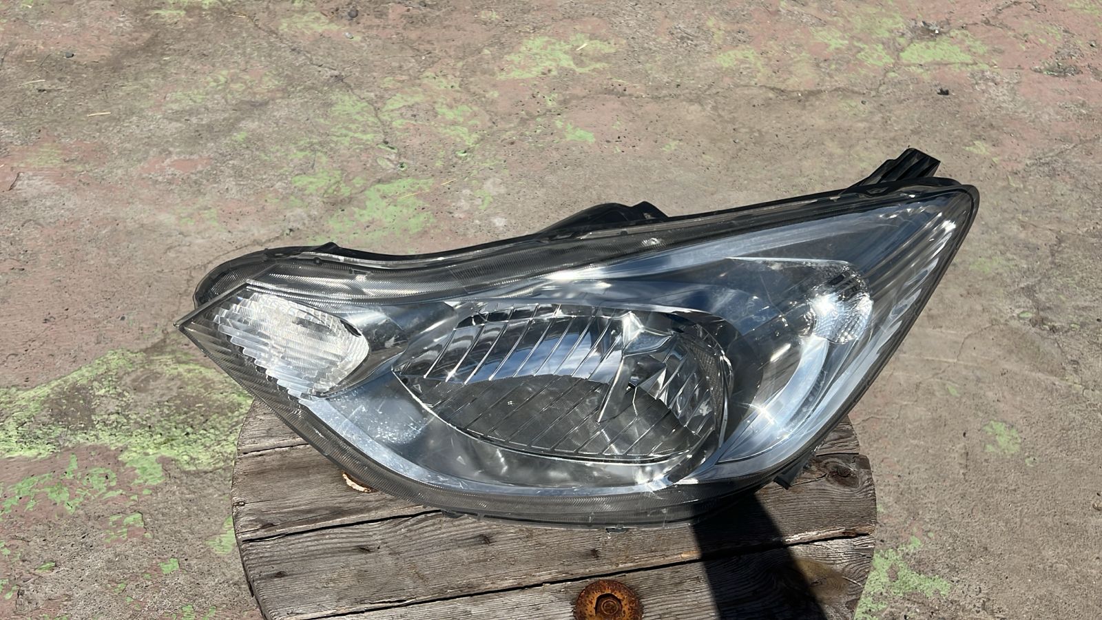 OPTICO IZQUIERDO CHEVROLET SAIL (16-21) - Imagen 2