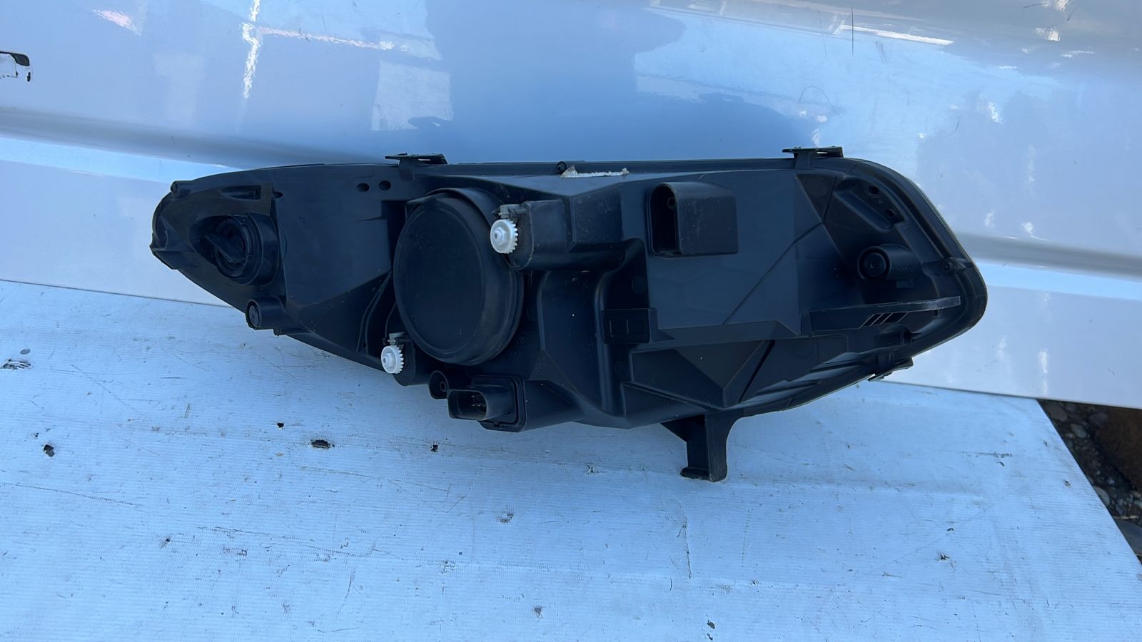 OPTICO IZQUIERDO FORD ECOSPORT (13-18) - Imagen 3