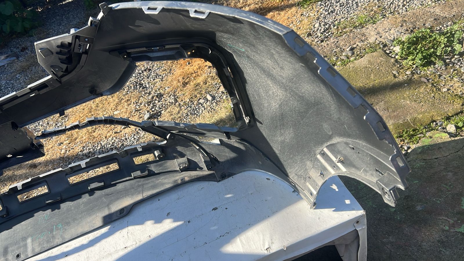 PARACHOQUE DELANTERO CHEVROLET CAPTIVA (19-23) - Imagen 9