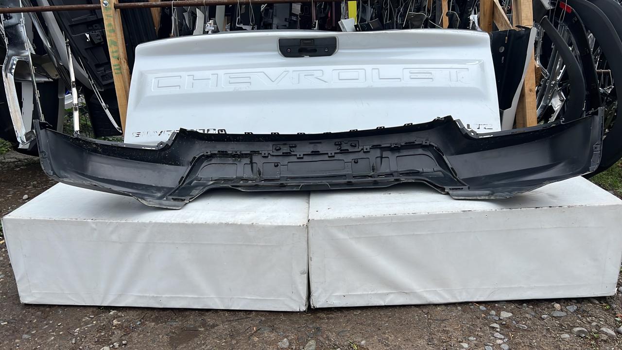 PARACHOQUE DELANTERO CHEVROLET COLORADO (22-23) - Imagen 6