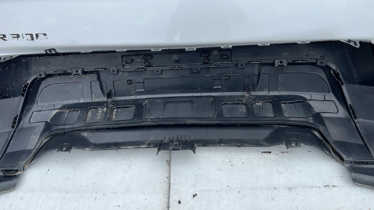 PARACHOQUE DELANTERO CHEVROLET COLORADO (22-23) - Imagen 8