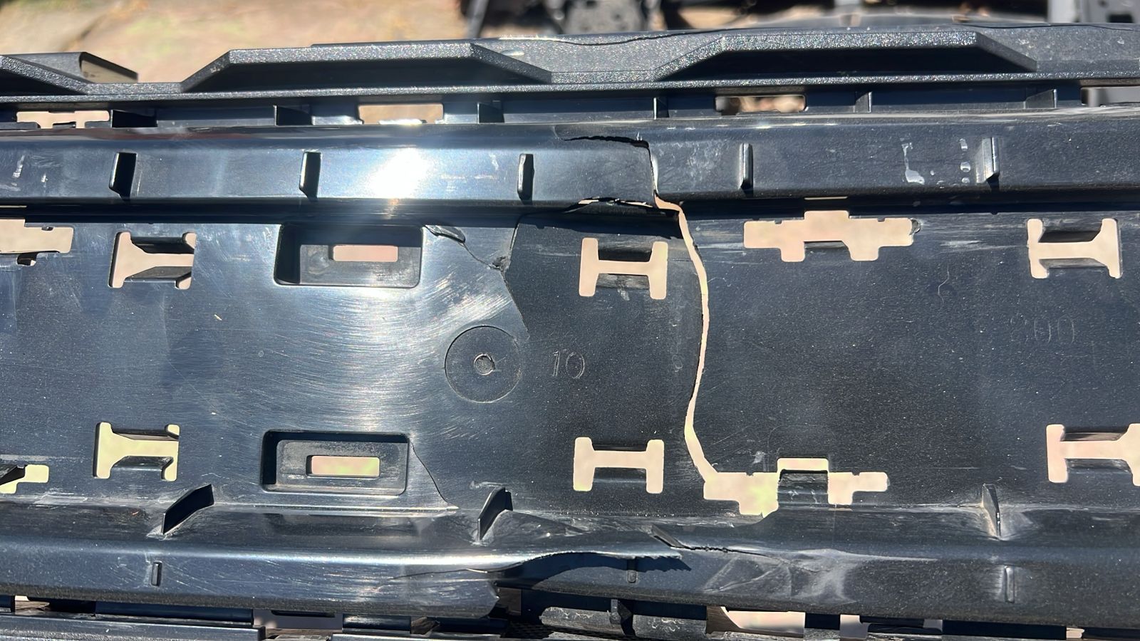 PARACHOQUE DELANTERO CHEVROLET COLORADO (22-23) - Imagen 5