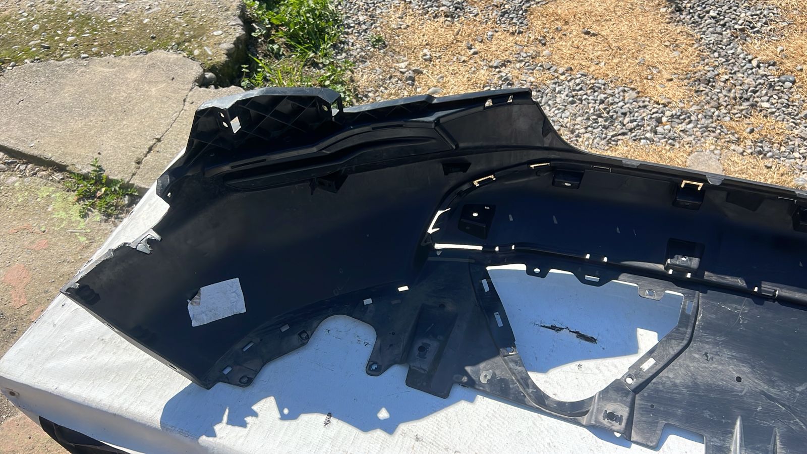 SPOILER PARACHOQUE DELANTERO CHEVROLET MONTANA (23-25) - Imagen 6