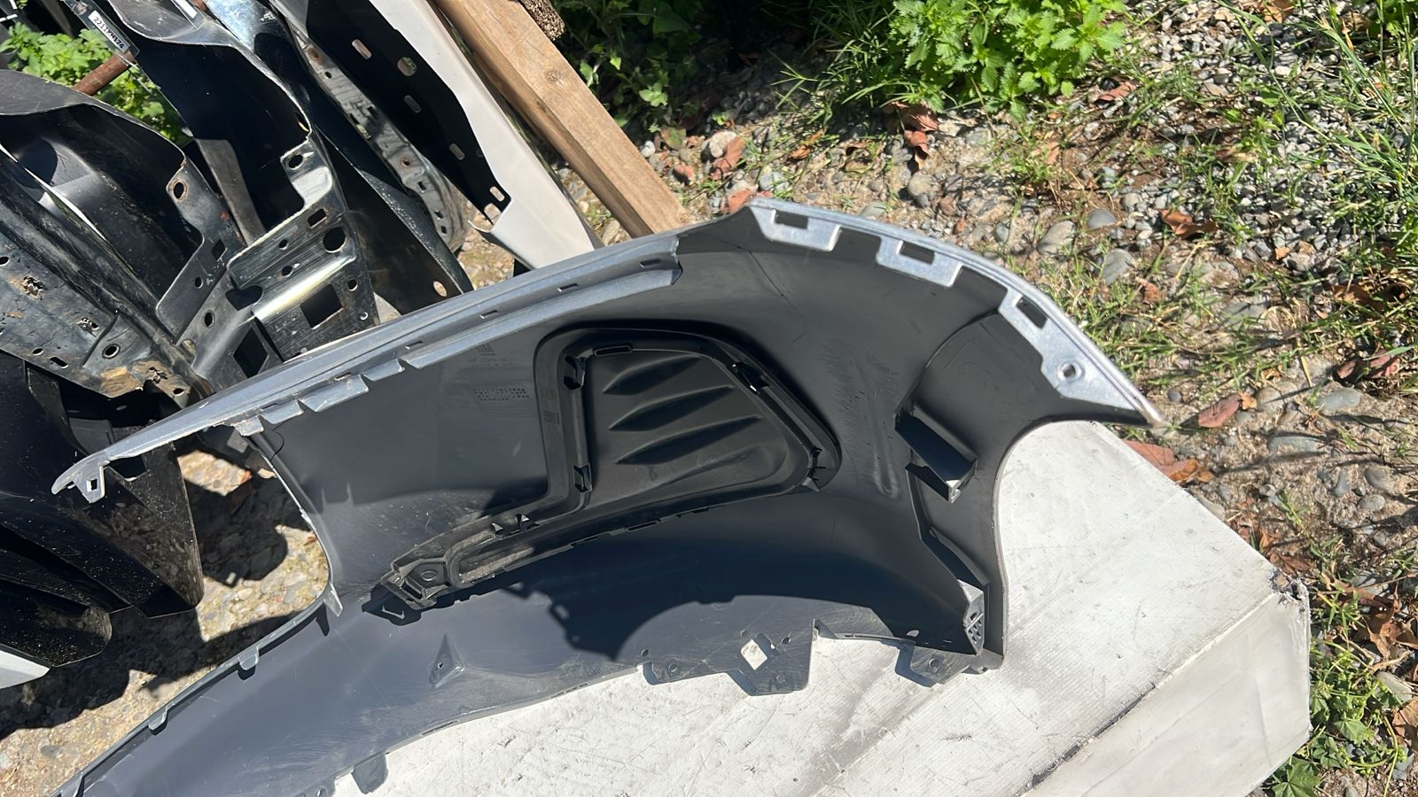 PARACHOQUE DELANTERO CHEVROLET ONIX RS (20-23) - Imagen 8