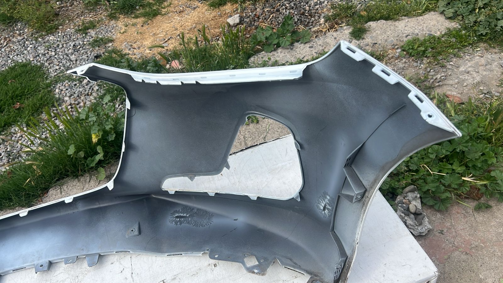 PARACHOQUE DELANTERO CHEVROLET ONIX RS (20-23) - Imagen 6