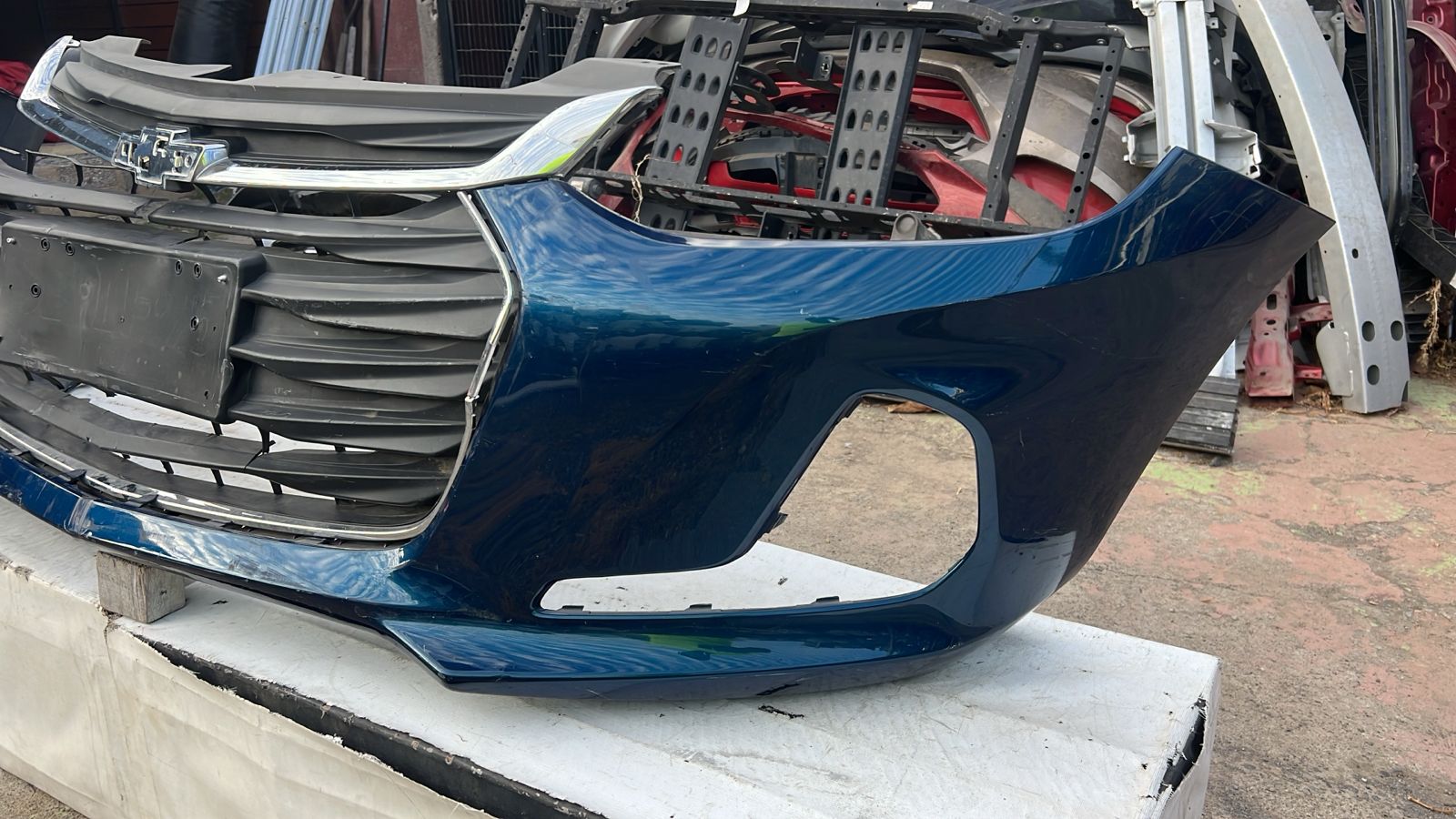 PARACHOQUE DELANTERO CHEVROLET ONIX SEDAN (20-24) - Imagen 2