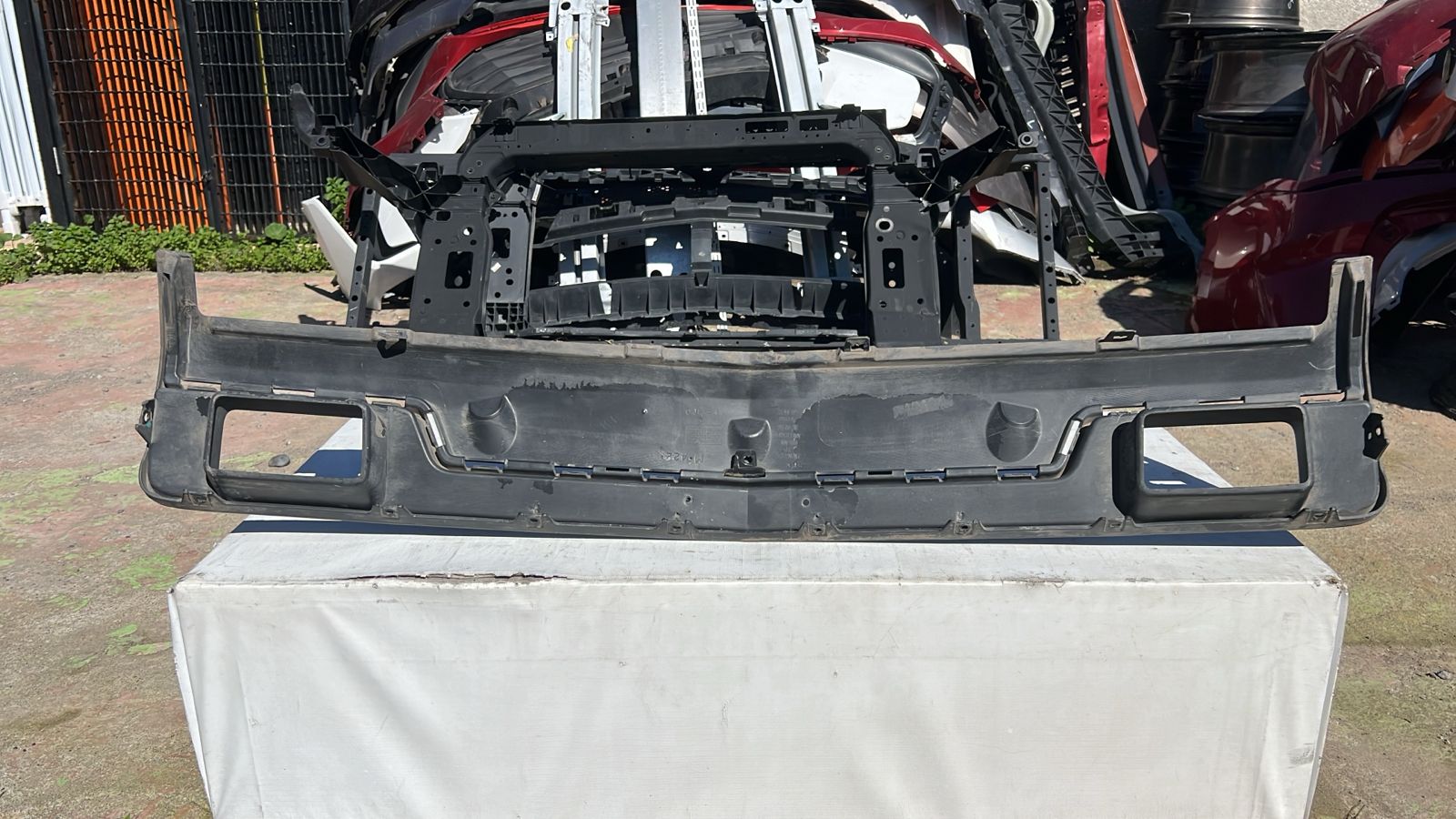 MOLDURA SPOILER PARACHOQUE DELANTERO CHEVROLET SILVERADO (14-15) - Imagen 4