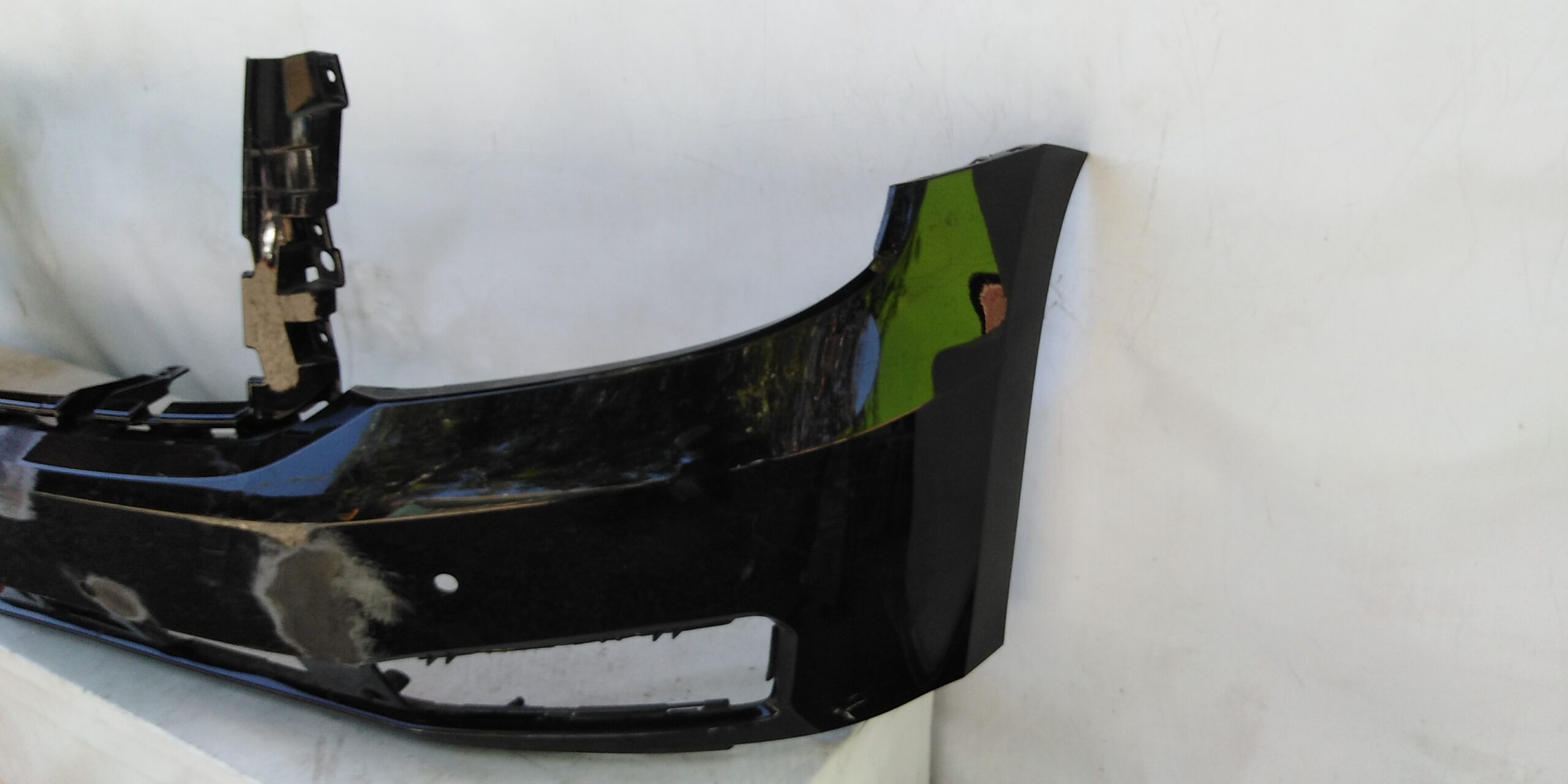 PARACHOQUE DELANTERO CHEVROLET TAHOE (15-20) - Imagen 3