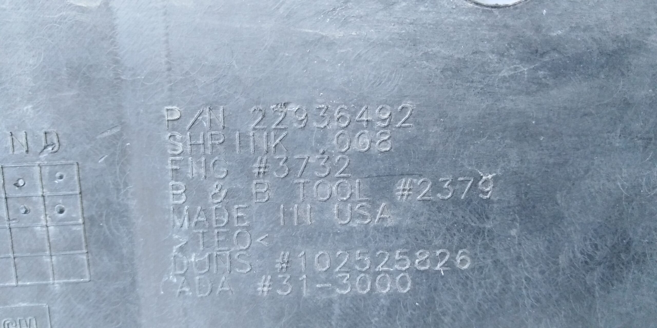 PARACHOQUE DELANTERO CHEVROLET TAHOE (15-20) - Imagen 7