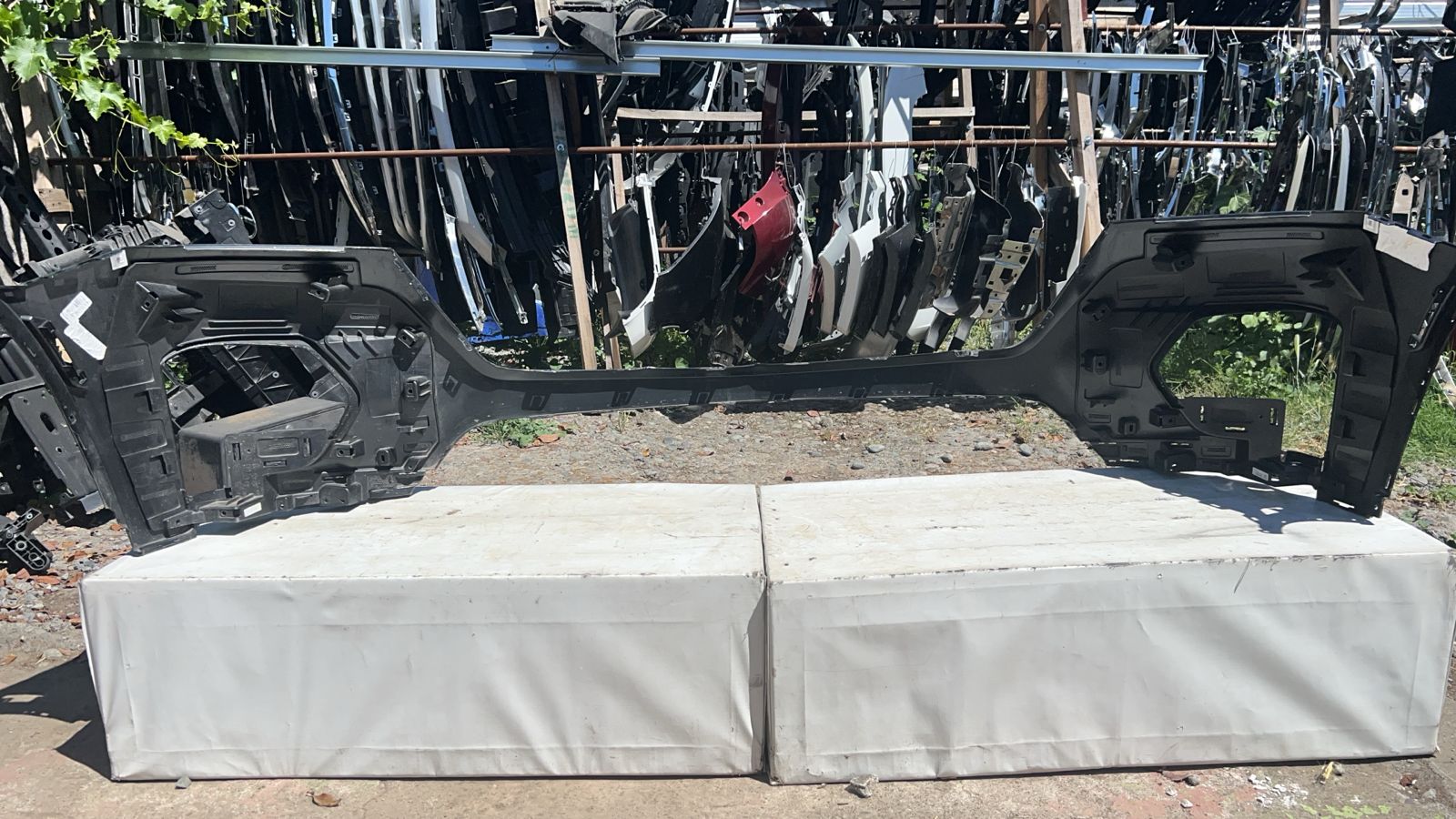 PARACHOQUE DELANTERO CHEVROLET TRAVERSE (22-24) - Imagen 4