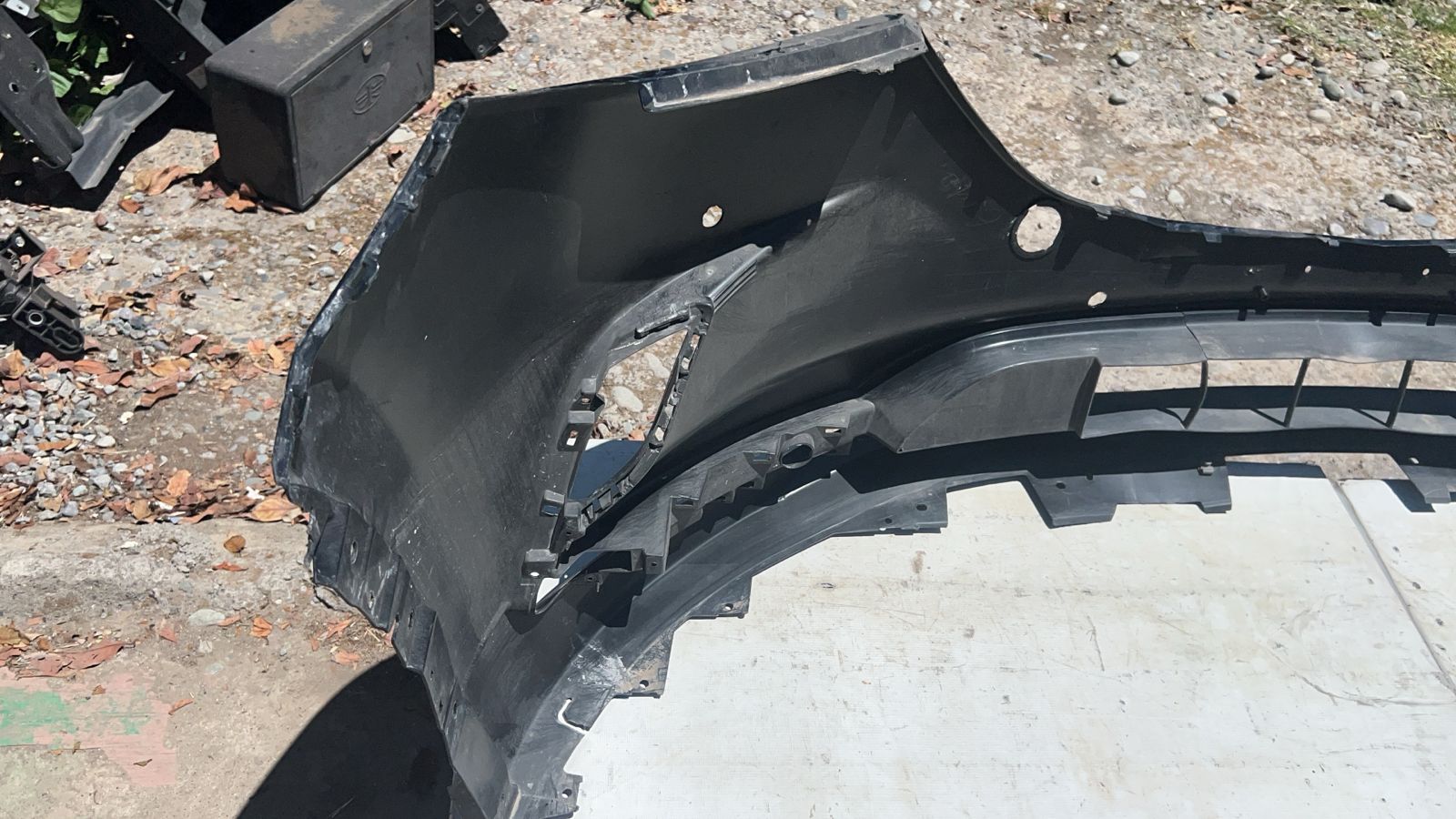 PARACHOQUE DELANTERO MAZDA CX9 (16-18) - Imagen 5