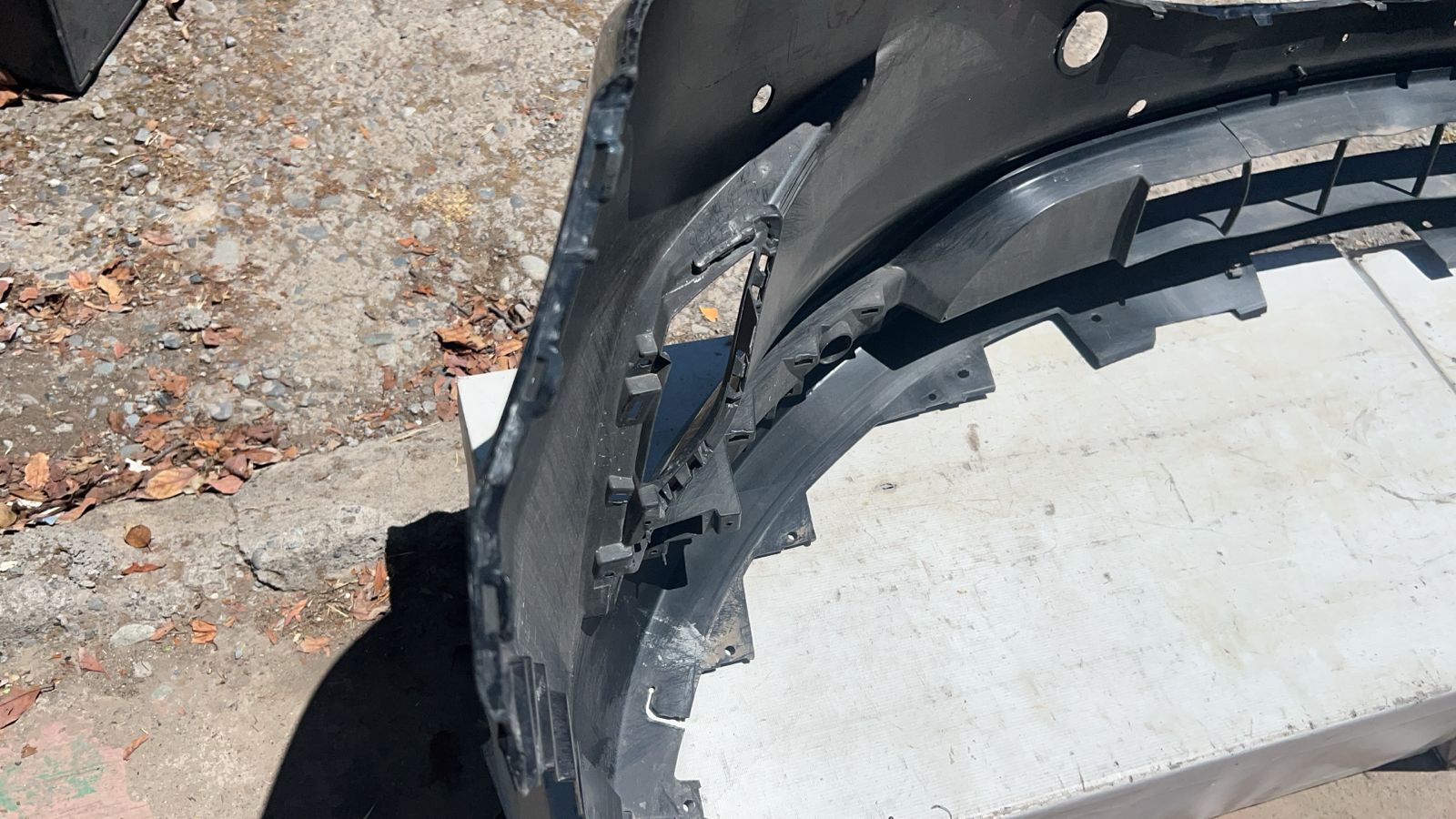 PARACHOQUE DELANTERO MAZDA CX9 (16-18) - Imagen 6