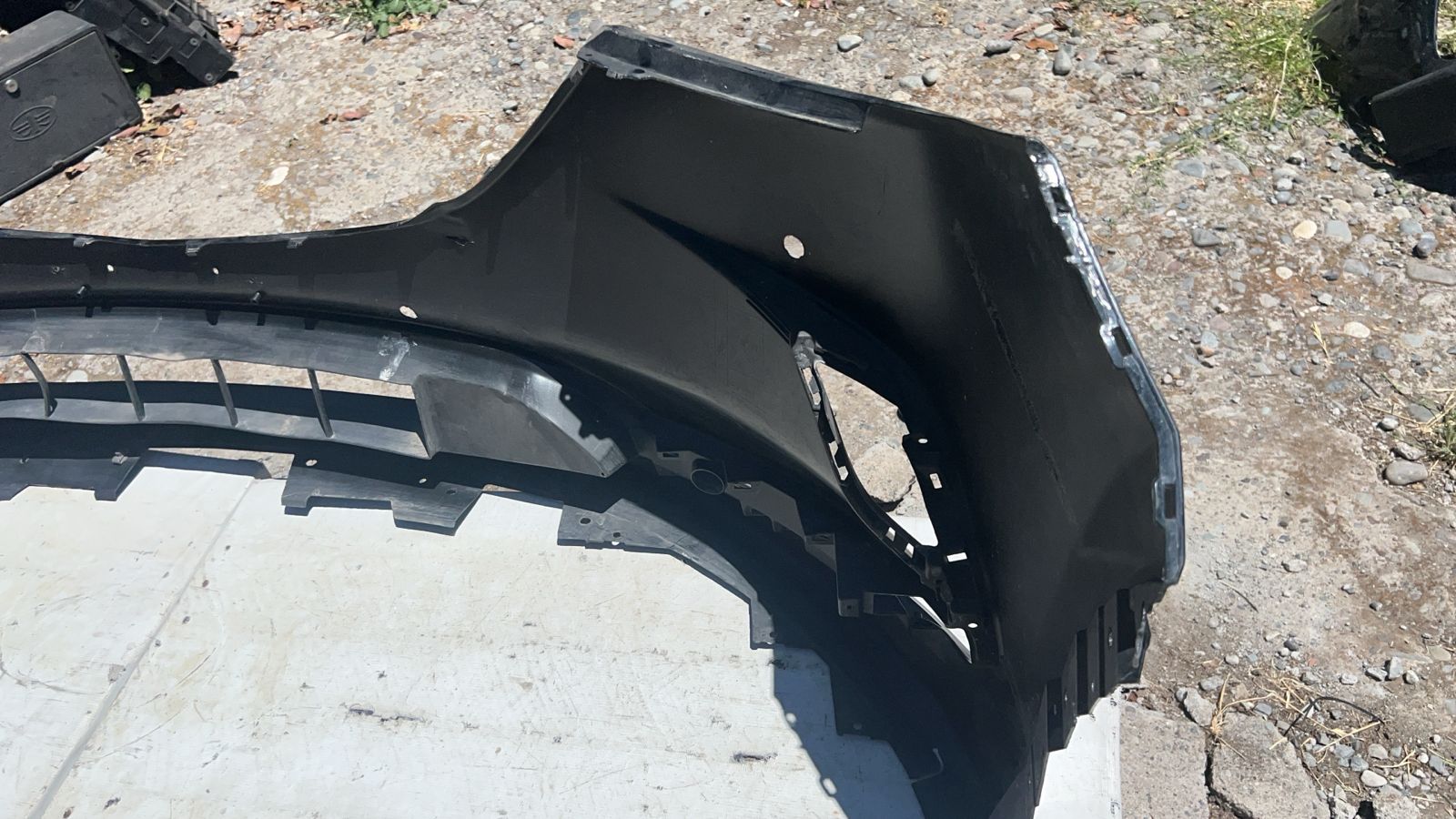 PARACHOQUE DELANTERO MAZDA CX9 (16-18) - Imagen 8