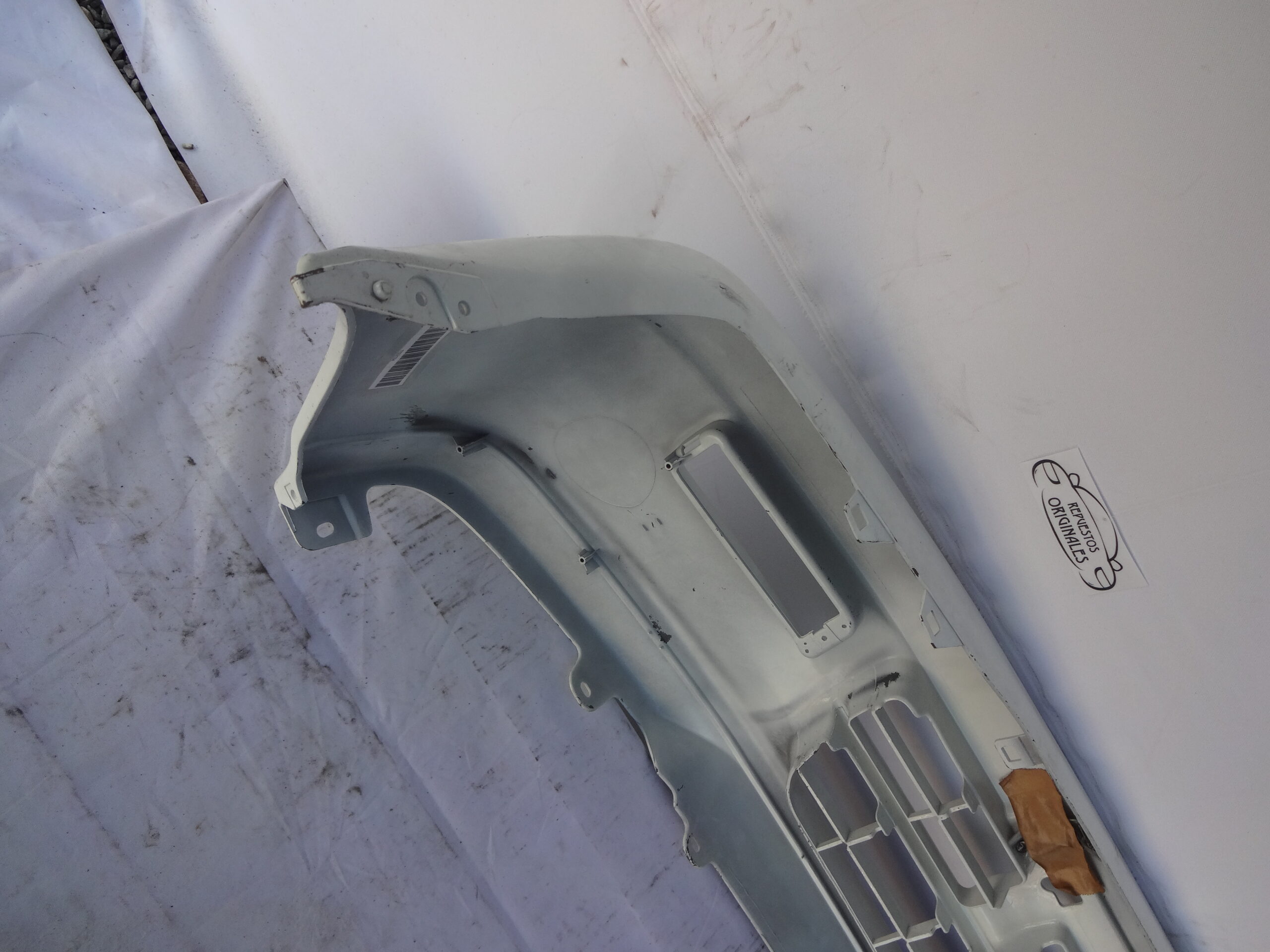 PARACHOQUE DELANTERO MITSUBISHI MONTERO (97-99) - Imagen 5