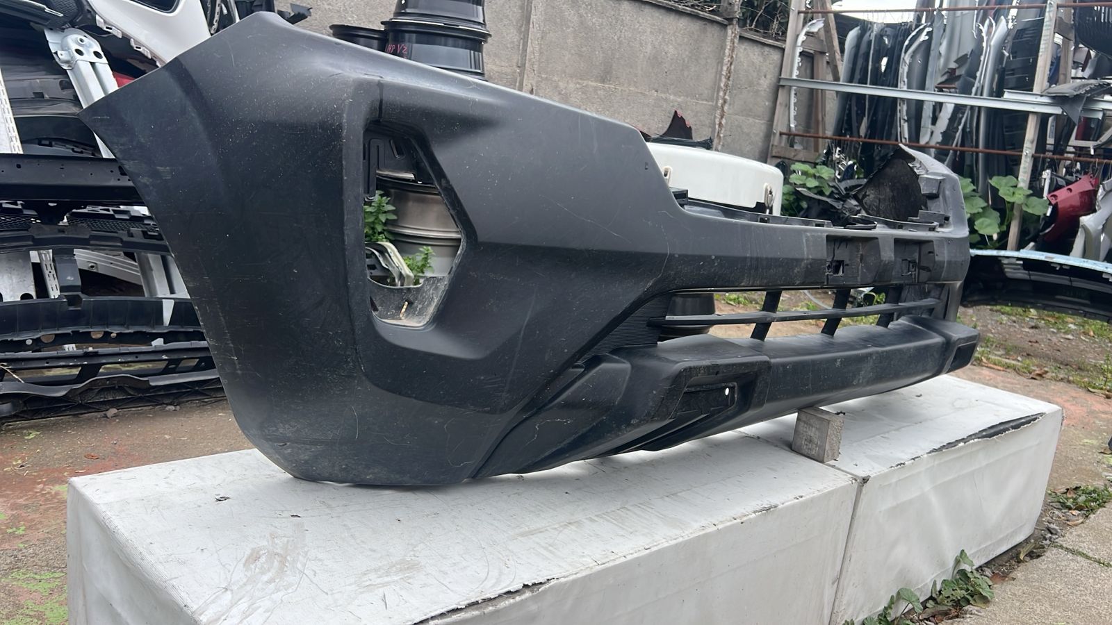 PARACHOQUE DELANTERO NISSAN NAVARA (21-23) - Imagen 2