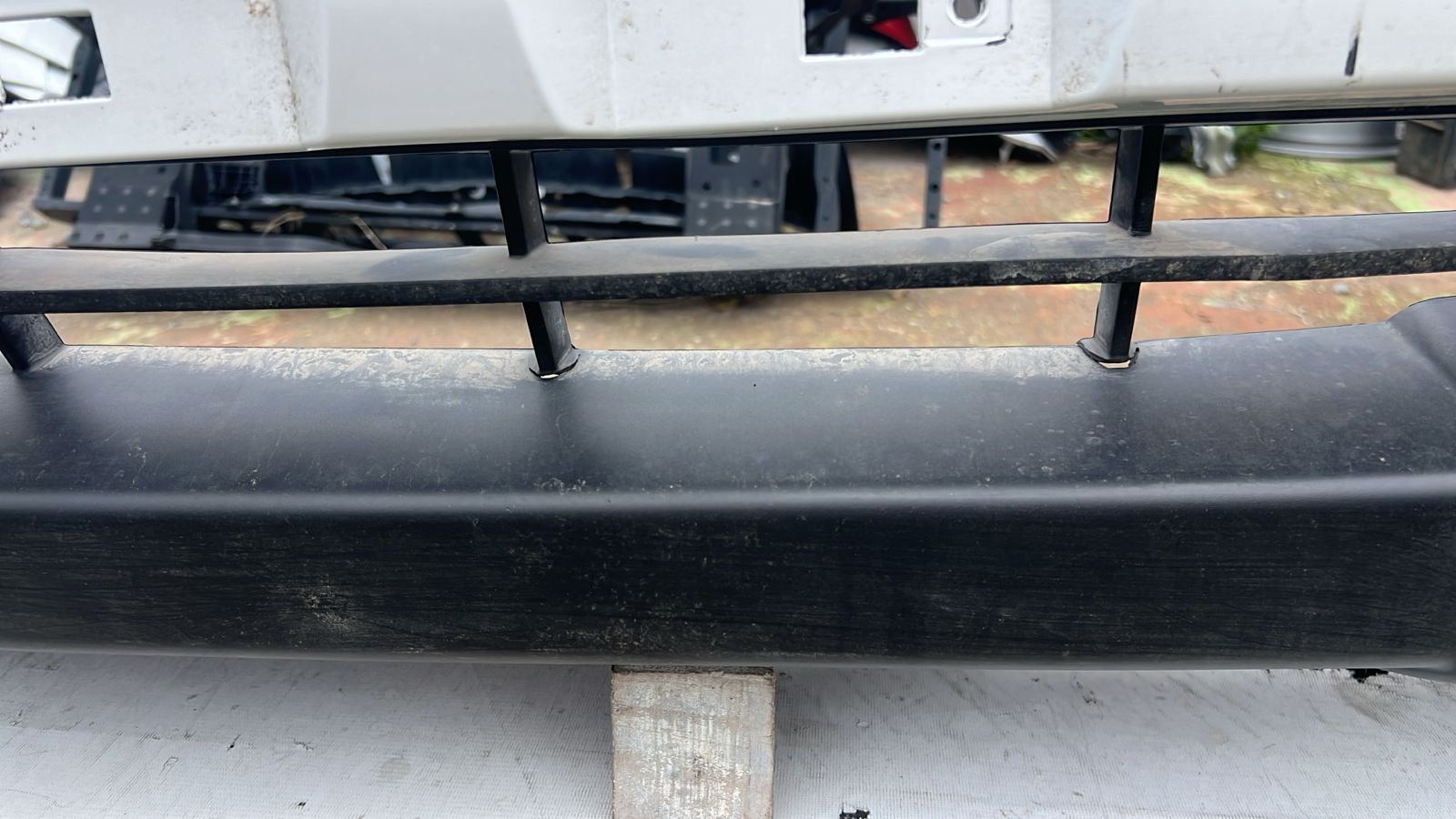 PARACHOQUE DELANTERO NISSAN NAVARA (21-23) - Imagen 5