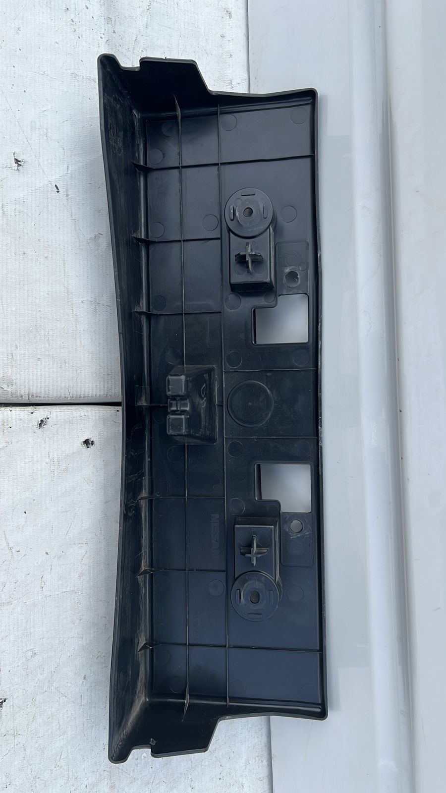 PARACHOQUE DELANTERO NISSAN NP300 (15-20) - Imagen 3