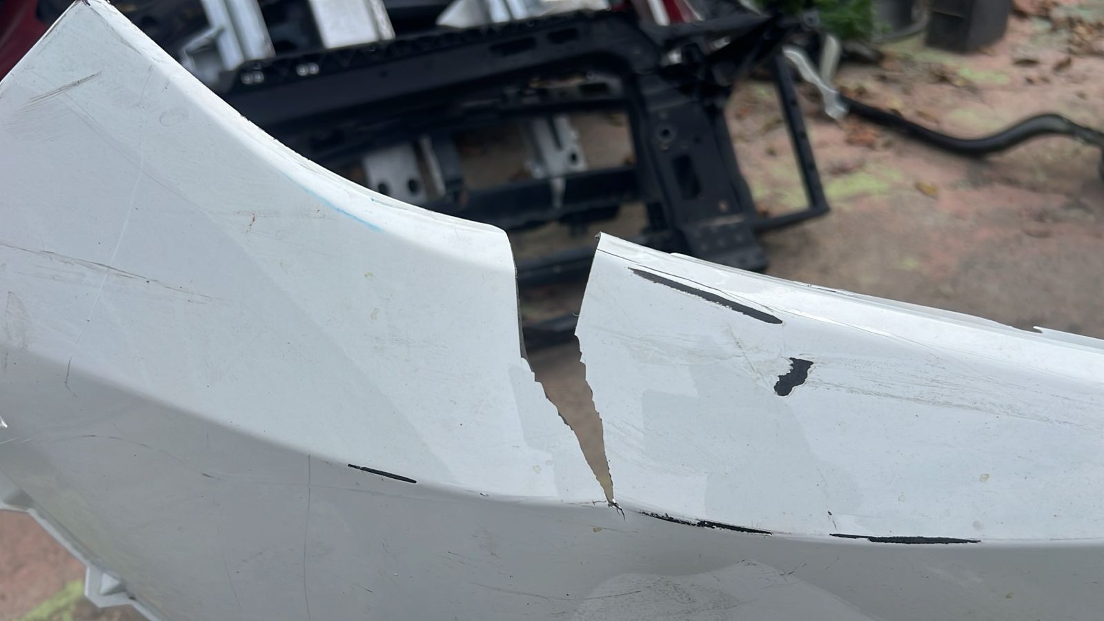 PARACHOQUE DELANTERO TOYOTA RAV4 (19-22) - Imagen 4