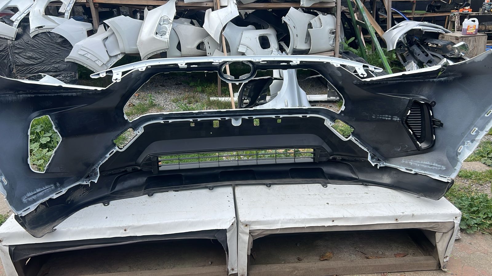 PARACHOQUE DELANTERO TOYOTA RAV4 (19-22) - Imagen 5
